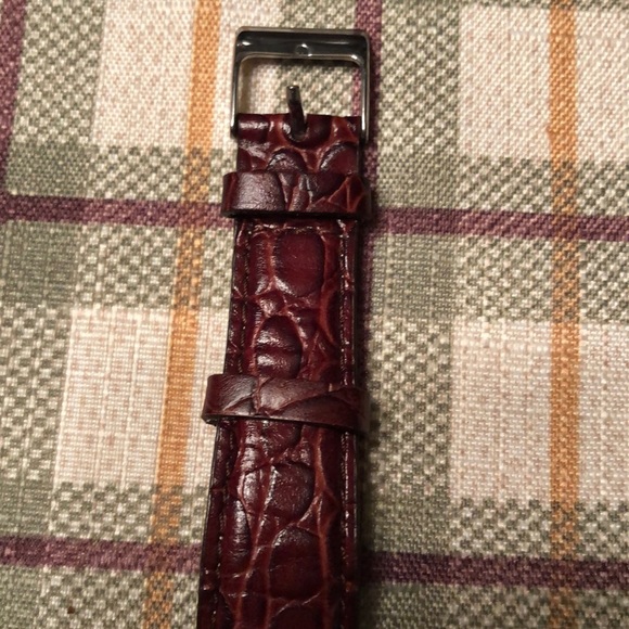 Watch - Picture 3 of 4